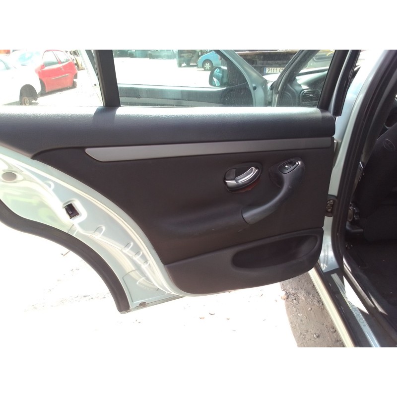 peugeot 406 (8b) del año 2004