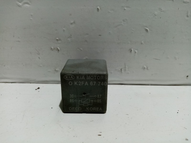Recambio de rele para kia carnival referencia OEM IAM 0K2FA67740 KOREA DECO