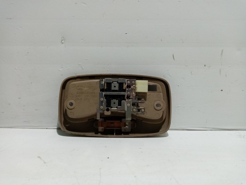 Recambio de luz interior para kia carnival referencia OEM IAM 92620-4D000 926204D000 
