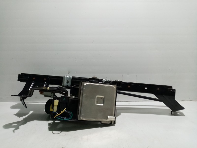 Recambio de motor cierre centralizado porton para kia carnival referencia OEM IAM 817704D101  