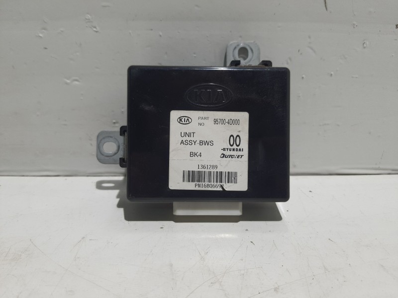 Recambio de modulo electronico para kia carnival referencia OEM IAM 95700-4D000 957004D000 1361289