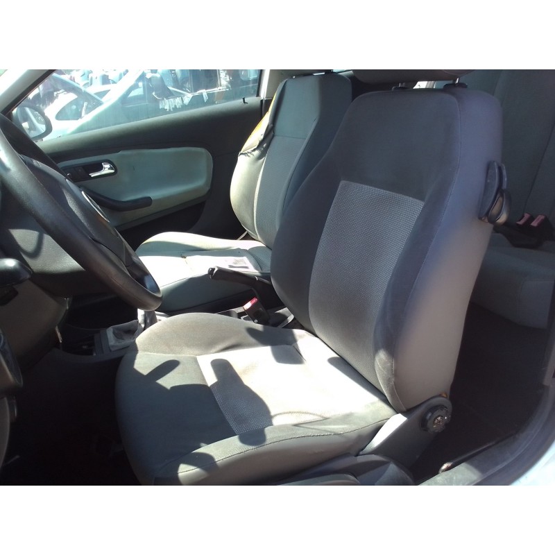 seat ibiza iii (6l1) del año 2003