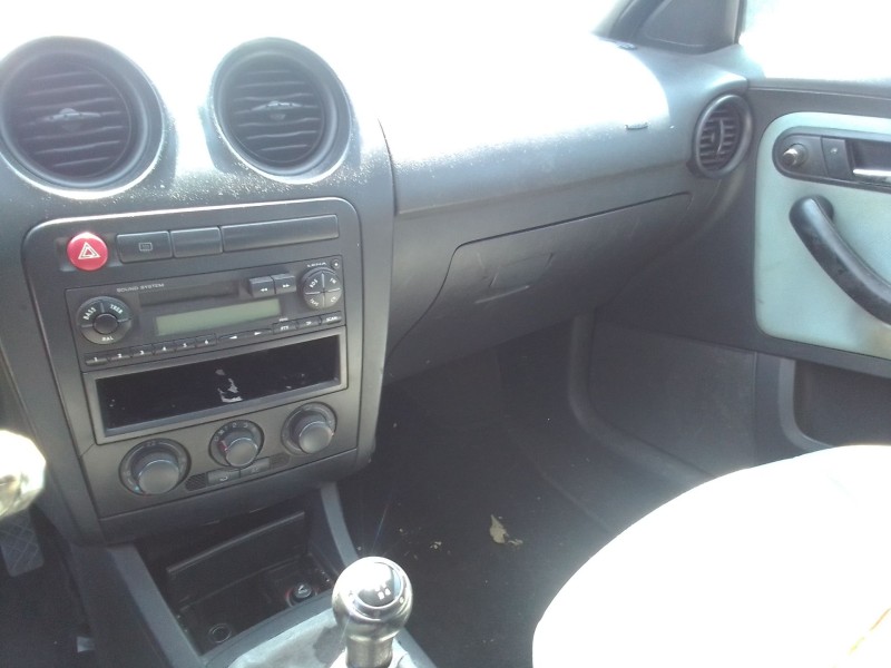 seat ibiza iii (6l1) del año 2003
