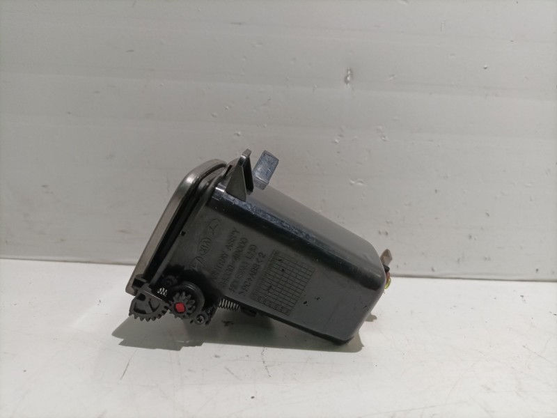 Recambio de cenicero para kia carnival referencia OEM IAM 84330-4D000 843304D000 