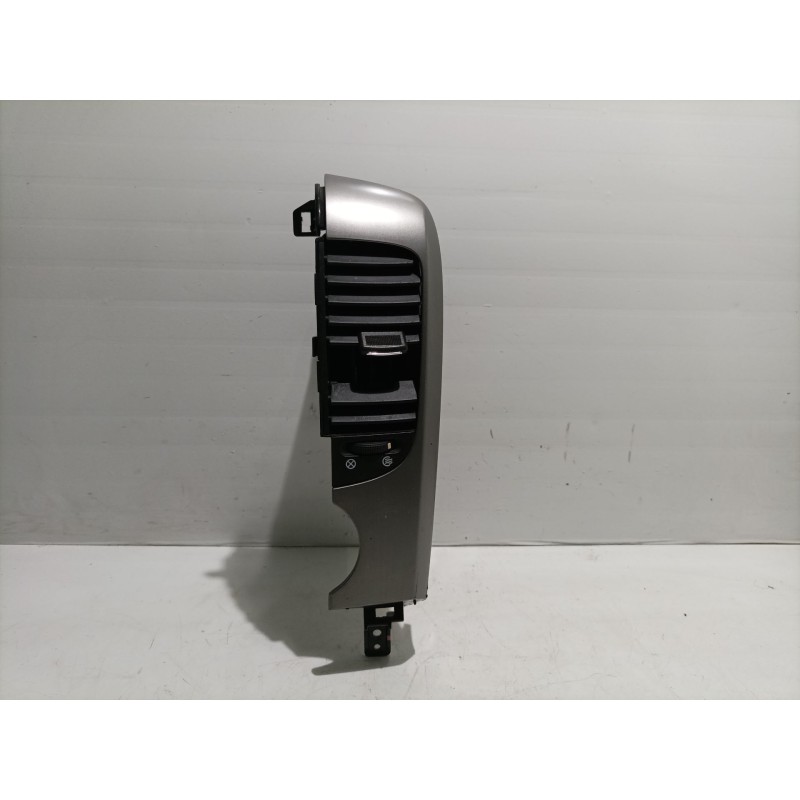 Recambio de aireador calefaccion para kia carnival referencia OEM IAM X4D974-40000 X4D974-40000 X4D97440000