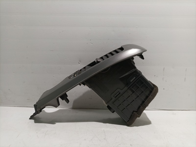 Recambio de aireador calefaccion para kia carnival referencia OEM IAM X4D974-40000 X4D974-40000 X4D97440000