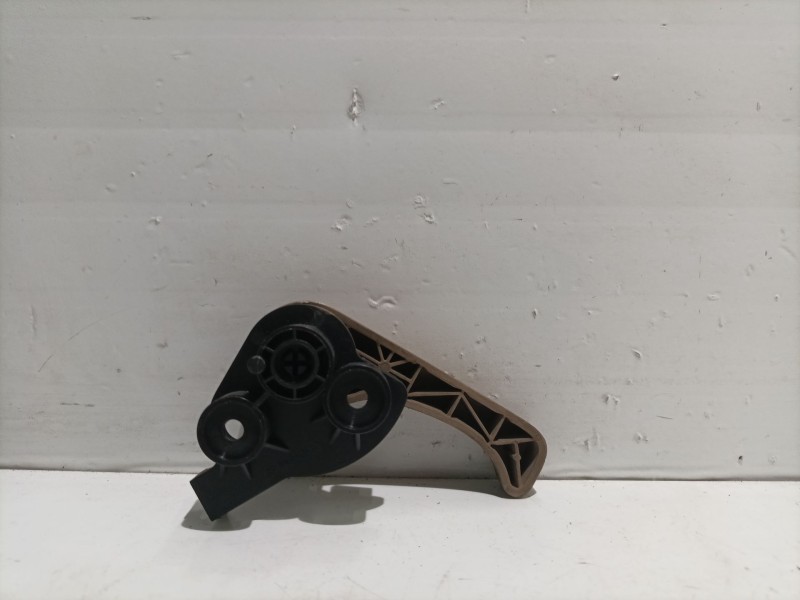 Recambio de maneta interior capo para kia carnival referencia OEM IAM   