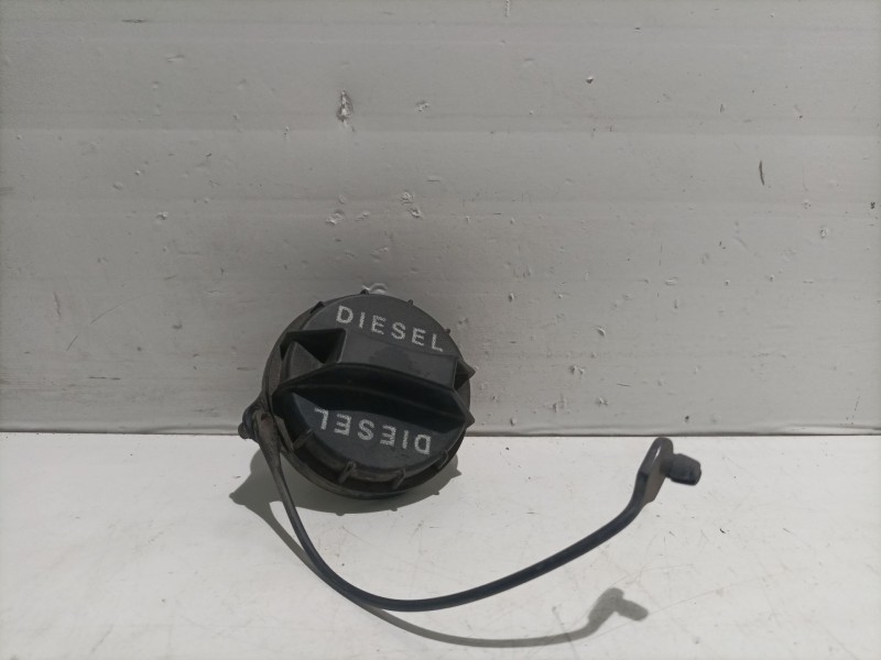 Recambio de tapon combustible para kia carnival referencia OEM IAM   