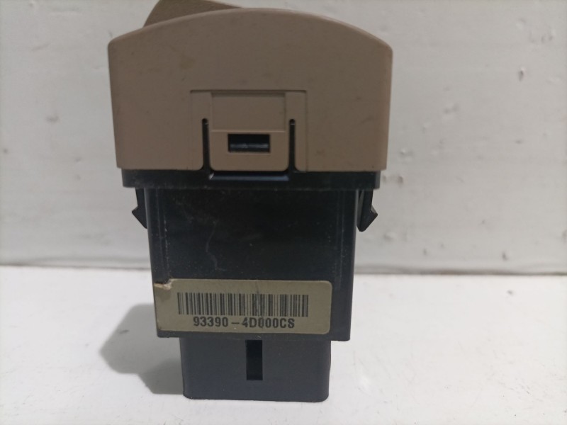 Recambio de interruptor para kia carnival referencia OEM IAM 93390-4D000CS 933904D000CS 