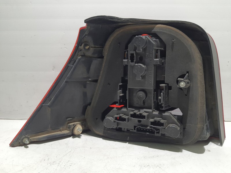 Recambio de piloto trasero derecho para volkswagen golf iv berlina (1j1) referencia OEM IAM 0  