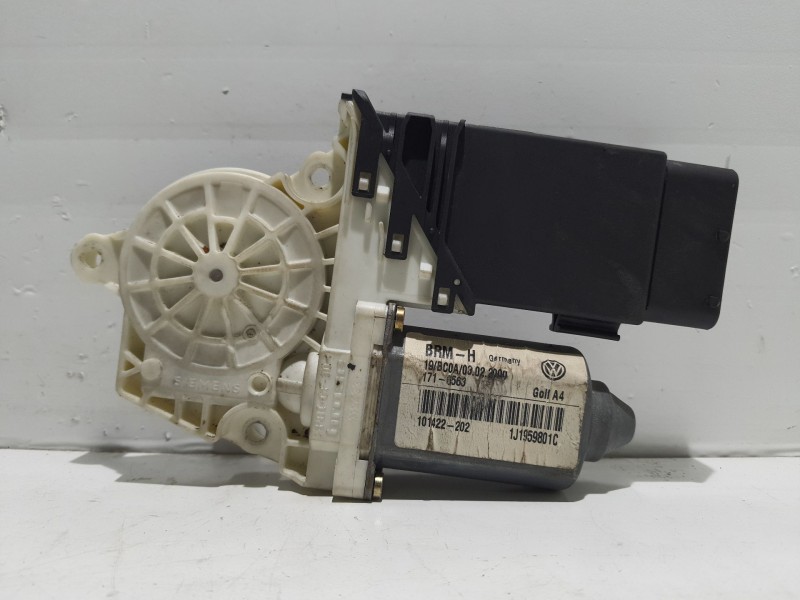 Recambio de motor elevalunas delantero izquierdo para volkswagen golf iv berlina (1j1) referencia OEM IAM 1J1959801C  