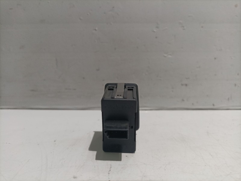 Recambio de mando elevalunas trasero izquierdo para bmw serie 3 berlina (e46) referencia OEM IAM 6902174  