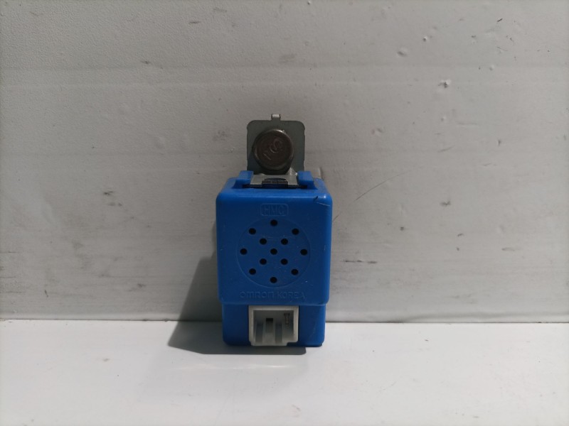 Recambio de rele para kia carnival referencia OEM IAM 95710-4D010 957104D010 