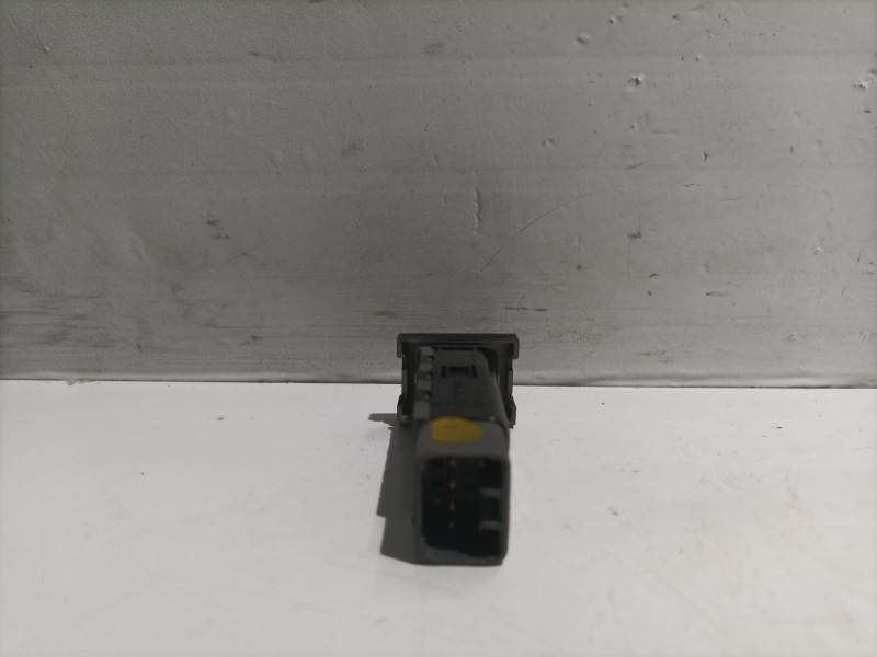 Recambio de interruptor para kia carnival referencia OEM IAM 937204D000VA  