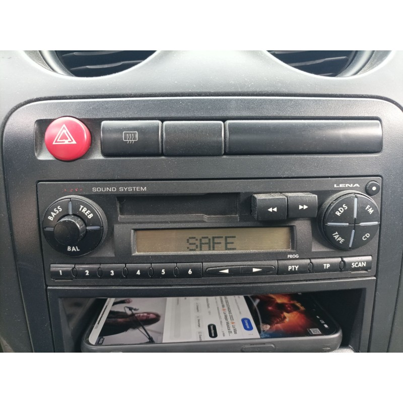 Recambio de sistema audio / radio cd para seat ibiza iii (6l1) 1.9 sdi referencia OEM IAM LENA  