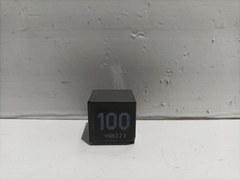 Recambio de rele para seat ibiza iii (6l1) 1.9 sdi referencia OEM IAM 7M0951253A 95VW10K705CA V23136J6X45