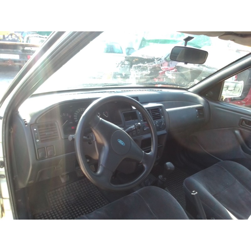 ford orion del año 1992