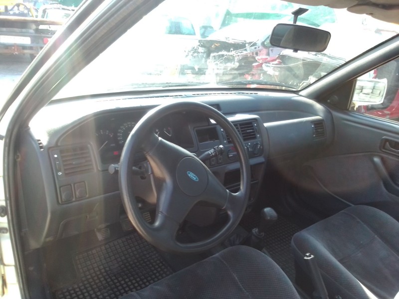 ford orion del año 1992