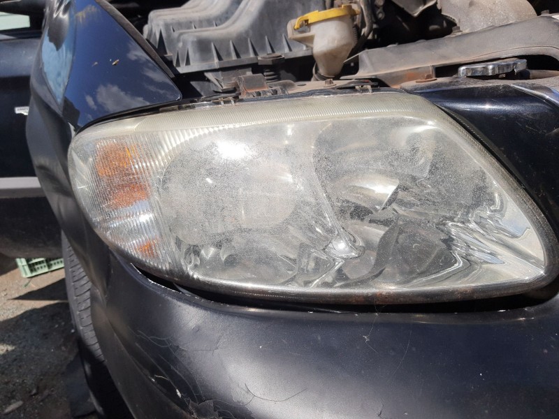 Recambio de faro derecho para chrysler voyager (rg) referencia OEM IAM 4857702AB  