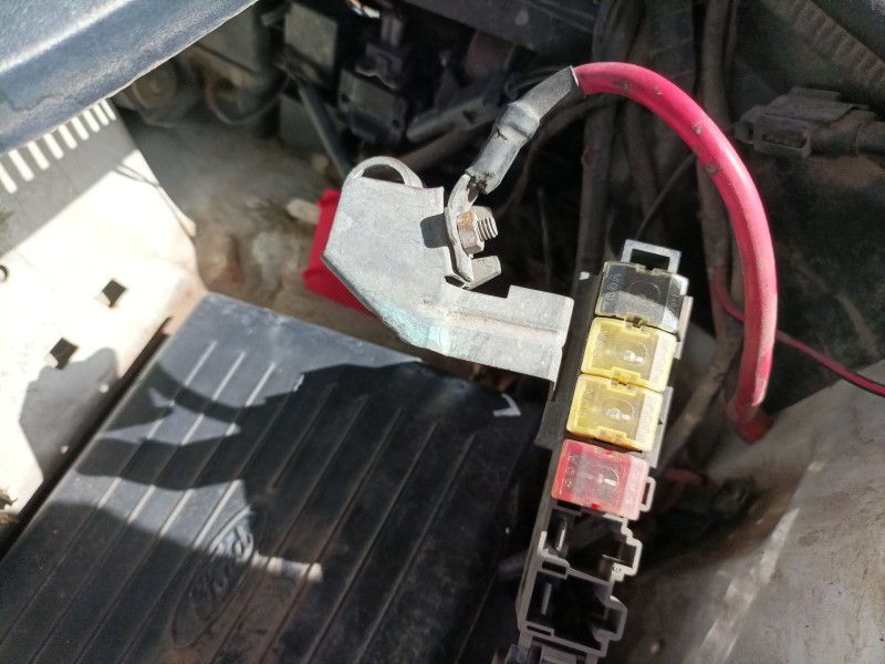 Recambio de caja reles / fusibles para ford orion referencia OEM IAM   