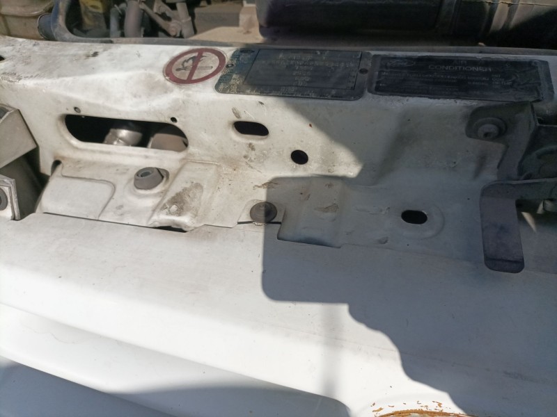 Recambio de rejilla delantera para ford orion referencia OEM IAM   