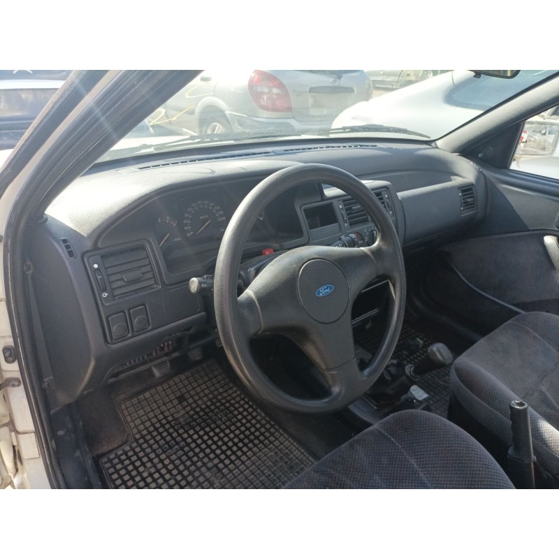 ford orion del año 1992