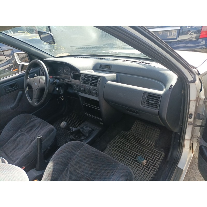 ford orion del año 1992