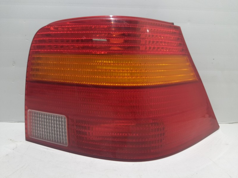 Recambio de piloto trasero derecho para volkswagen golf iv berlina (1j1) referencia OEM IAM 0  