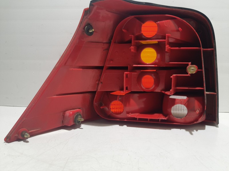 Recambio de piloto trasero derecho para volkswagen golf iv berlina (1j1) referencia OEM IAM 0  