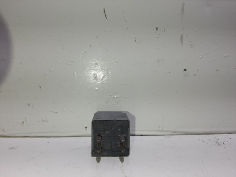 Recambio de rele para chevrolet kalos referencia OEM IAM 96190189 96190189 