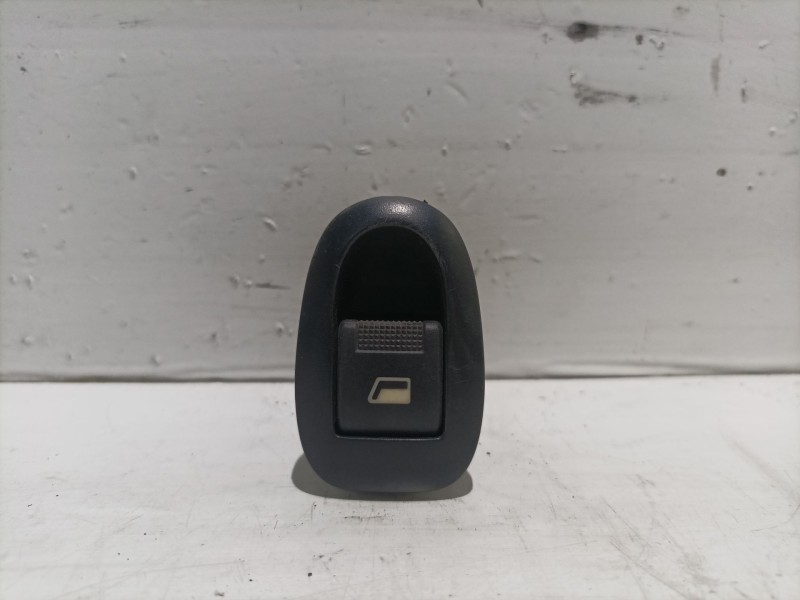 Recambio de mando elevalunas trasero derecho para peugeot 406 berlina (s1/s2) referencia OEM IAM 25943 25943 