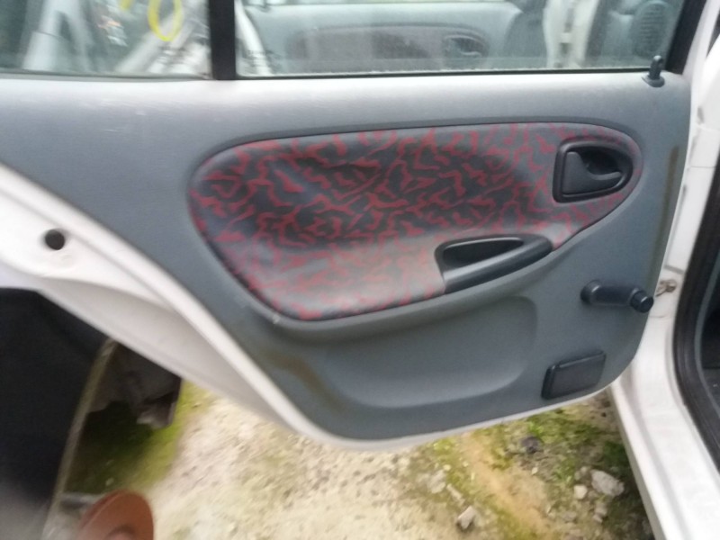 renault megane i berlina hatchback (ba0) 1.4   |   0.95 - 0.99 | 1995 - 1999 | 75 cv / 55 kw del año 1995