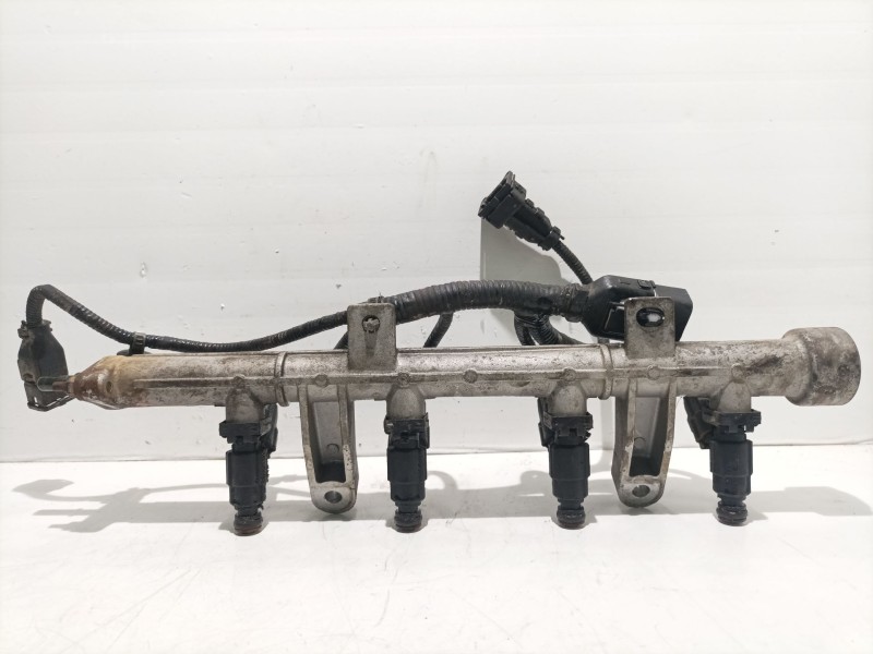 Recambio de rampa inyectora para hyundai getz (tb) 1.3 referencia OEM IAM   