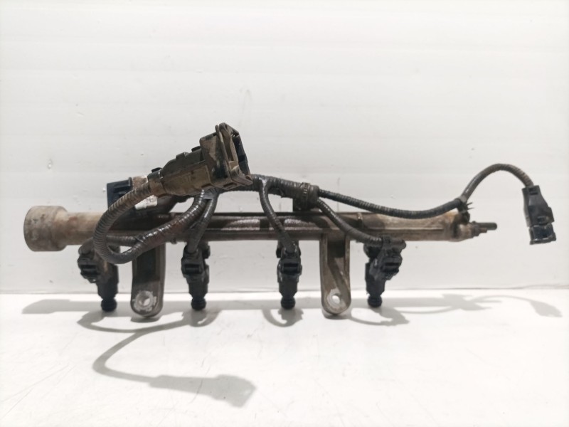 Recambio de rampa inyectora para hyundai getz (tb) 1.3 referencia OEM IAM   