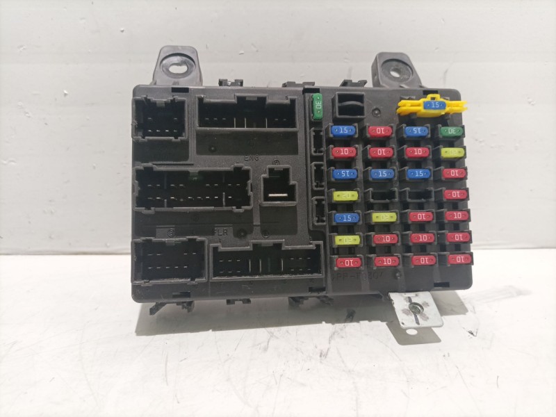 Recambio de caja reles / fusibles para hyundai getz (tb) 1.3 referencia OEM IAM 911981C011 911981C011 