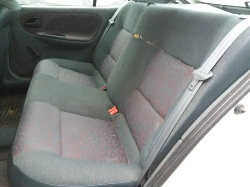 renault megane i berlina hatchback (ba0) 1.4   |   0.95 - 0.99 | 1995 - 1999 | 75 cv / 55 kw del año 1995