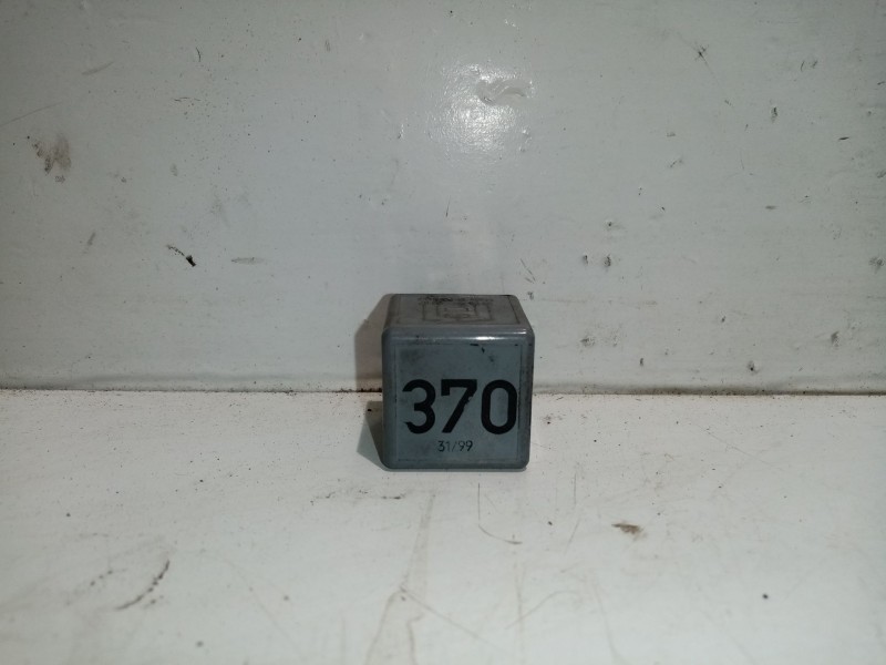 Recambio de rele para volkswagen passat b5 (3b2) 1.9 tdi referencia OEM IAM 8D0951253 8D0951253 