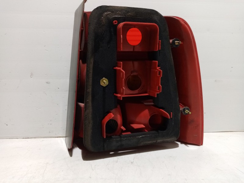 Recambio de piloto trasero izquierdo para volkswagen passat b5 (3b2) 1.9 tdi referencia OEM IAM   