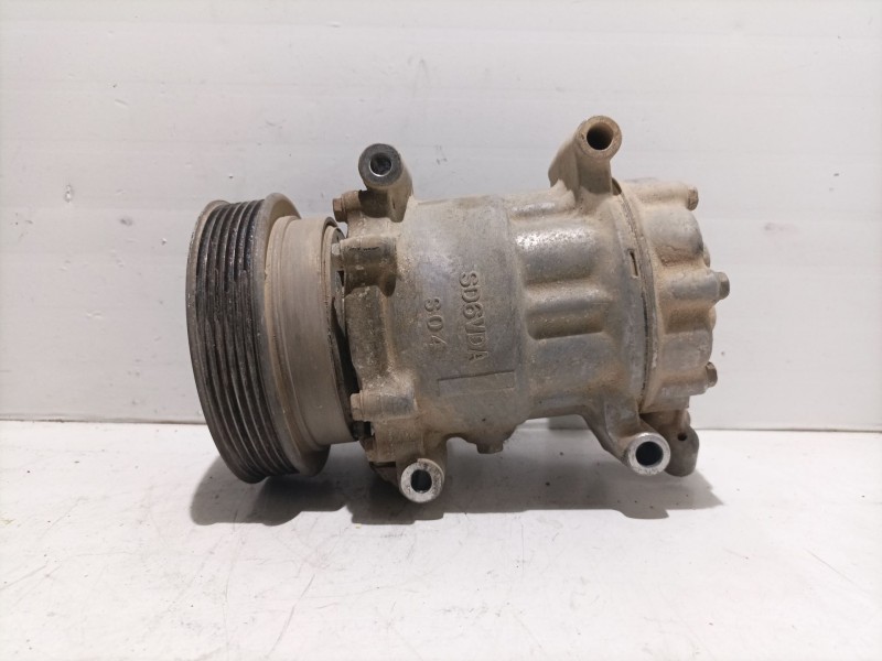Recambio de compresor aire acondicionado para renault kangoo referencia OEM IAM 8200716562 0731303845 