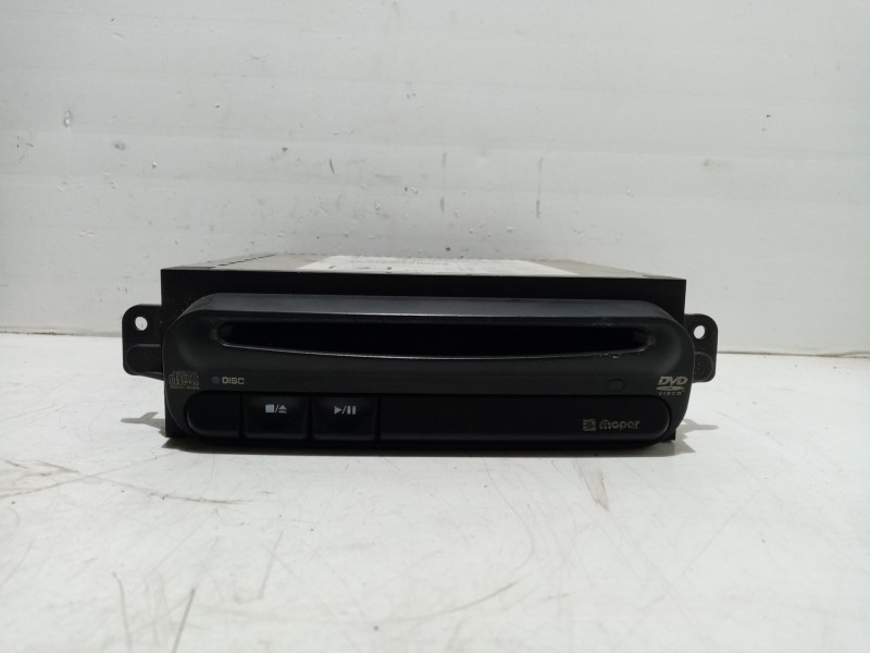 Recambio de sistema audio / radio cd para chrysler voyager (rg) referencia OEM IAM 05080687AA 05080687AA 