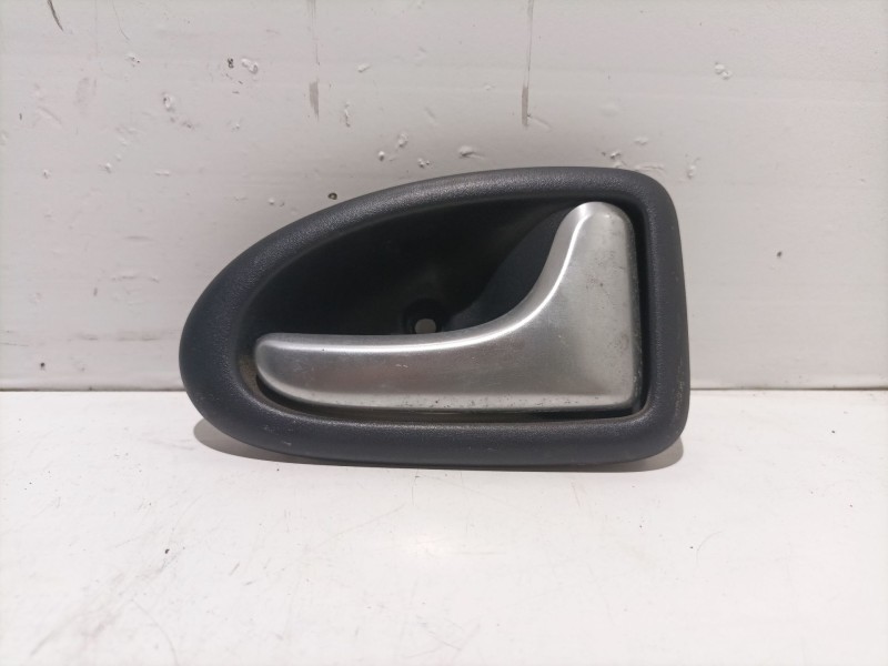 Recambio de maneta interior delantera derecha para renault scenic referencia OEM IAM 7700423888 7700423888 