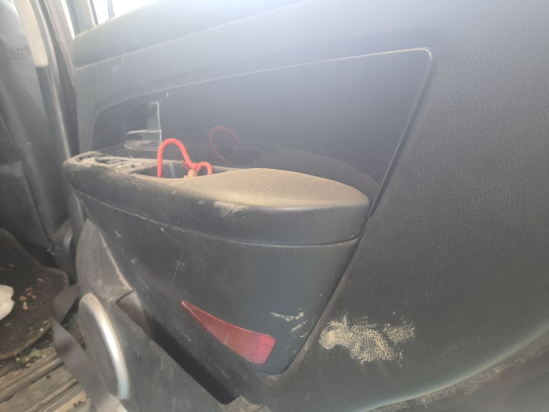 Recambio de guarnecido puerta trasera derecha para ssangyong rexton referencia OEM IAM   