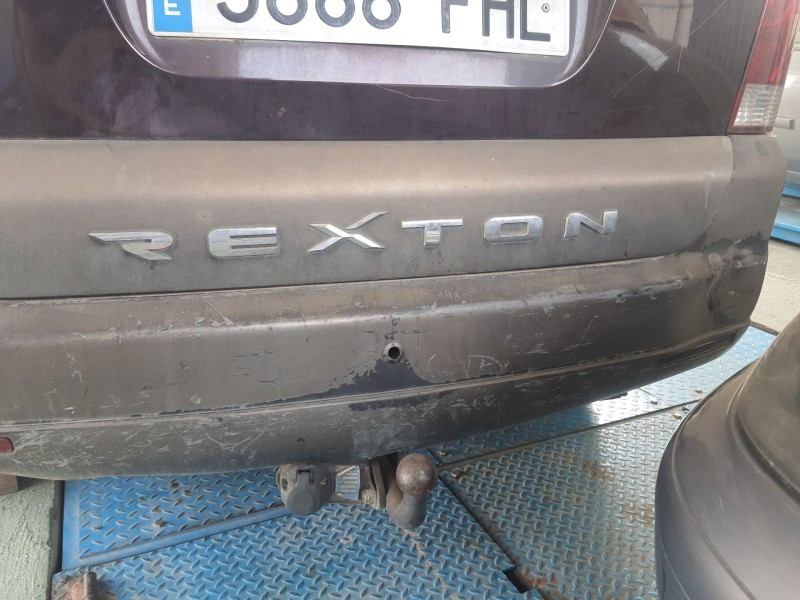 Recambio de paragolpes trasero para ssangyong rexton referencia OEM IAM   