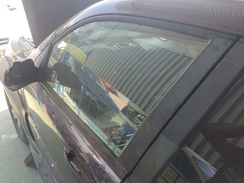 Recambio de puerta delantera izquierda para ssangyong rexton referencia OEM IAM   