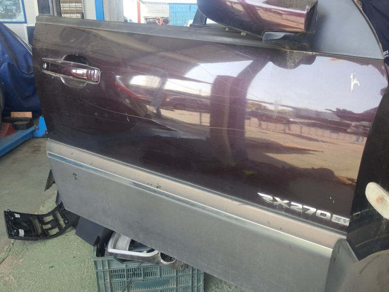 Recambio de puerta delantera derecha para ssangyong rexton referencia OEM IAM   