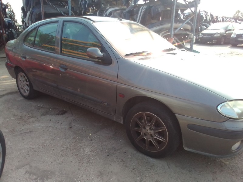 renault megane i classic (la0/1_) del año 2000