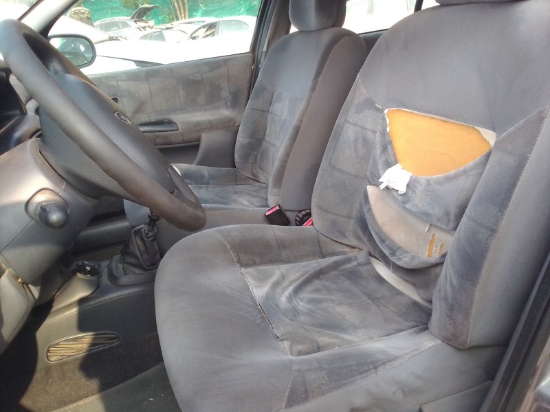 renault megane i classic (la0/1_) del año 2000