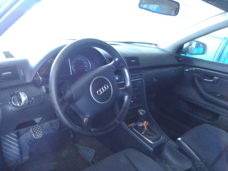 audi a4 b6 (8e2) del año 2000