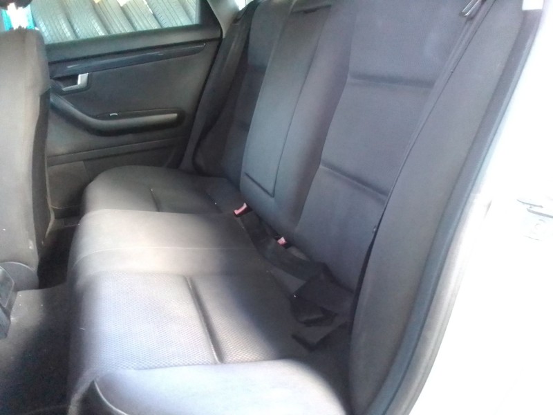 audi a4 b6 (8e2) del año 2000