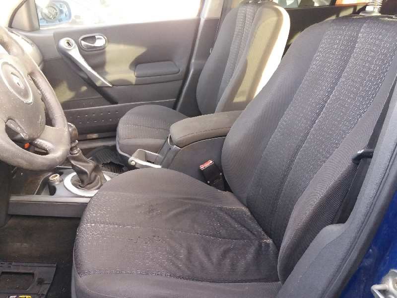 renault megane ii berlina 5p confort dynamique   |   06.05 - 12.09 | 2005 - 2009 | 106 cv / 78 kw del año 2005